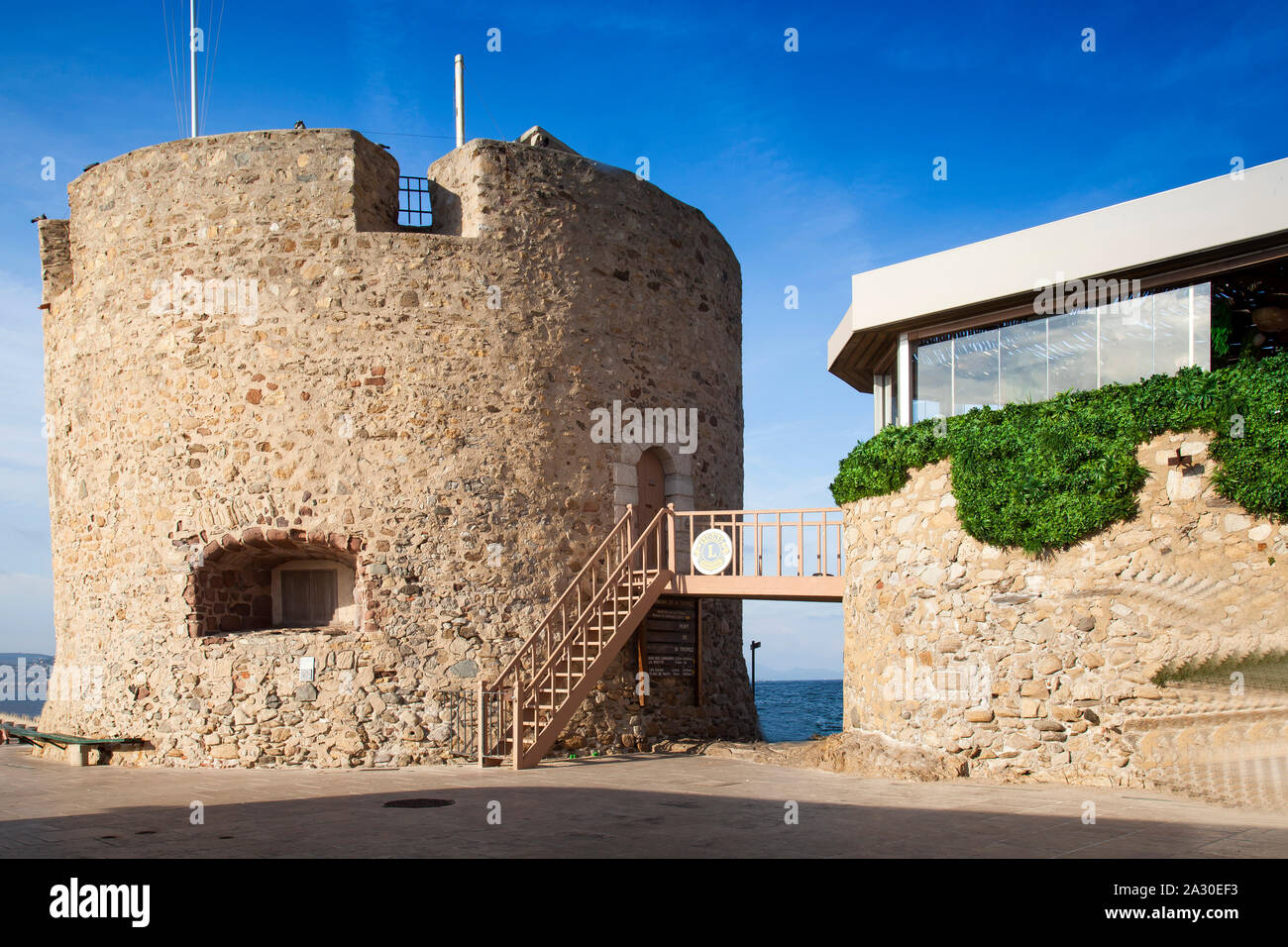 Die alte Zitadelle, Artilleriefestung  von Saint-Tropez, Département Var, an der Cote d'Azur, Provence, Südfrankreich, Frankreich, Europa| The old cit Stock Photo