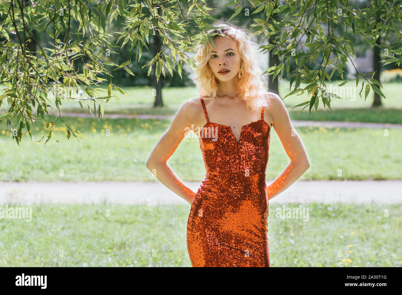 Red Short Dress High Resolution Stock Photography And Images Alamy Red Short Dress High Resolution Stock Photography And Images Alamy