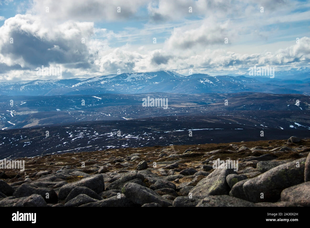 Lochnagar mountain hi-res stock photography and images - Alamy
