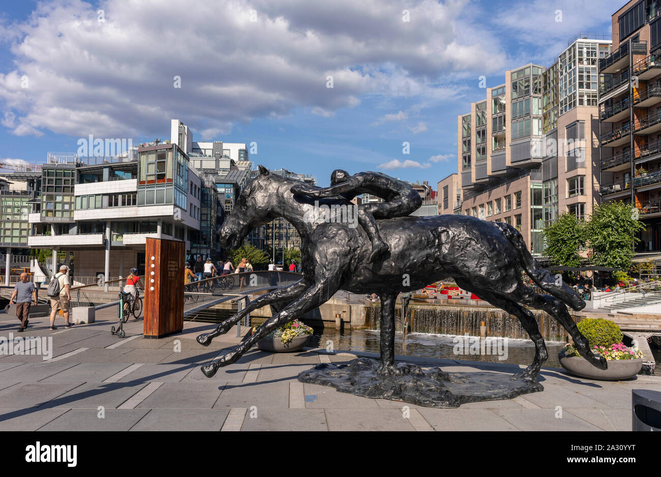 Tore horse hi-res stock photography and images - Alamy
