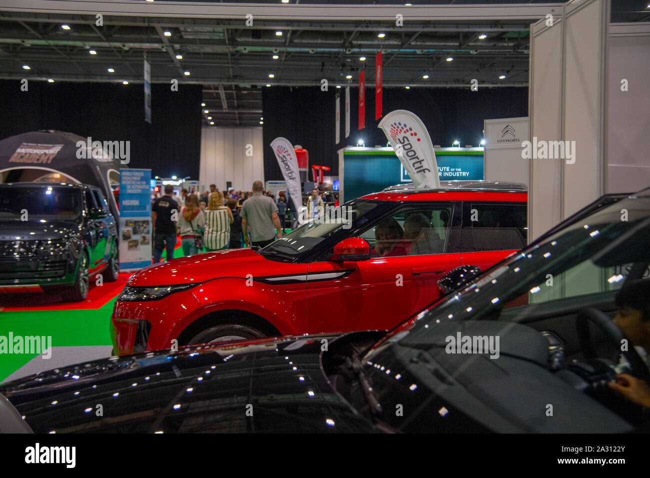 Range Rover Show Range rover london hi-res stock photography and images - Alamy