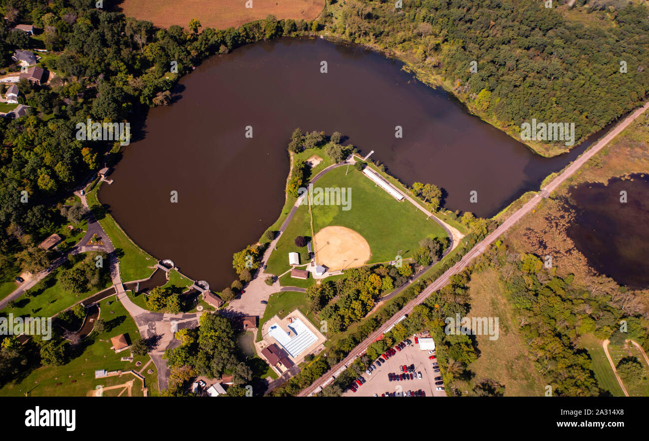 Aerial photograph of Lake Leota and Lake Leota Park in Evansville