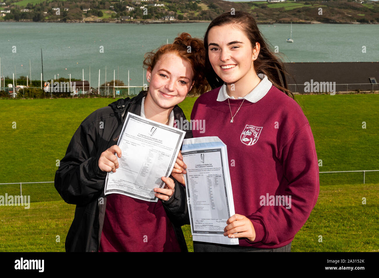 Schull, West Cork, Ireland. 4th Oct, 2019. Over 64,000 students around Ireland received their Junior Cert results this afternoon. In Schull Community College, West Cork, many students were beside themselves with happiness on seeing their results. Pictured with their results are Mary Egerton, Durrus and Niamh McCarthy, Schull. Credit: Andy Gibson/Alamy Live News. Stock Photo