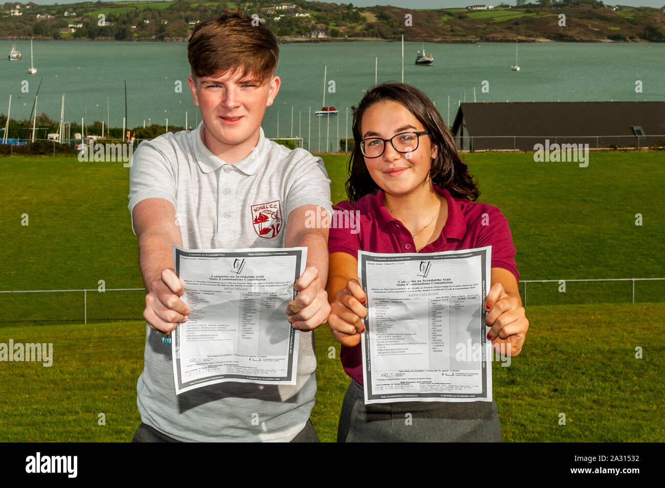 Schull, West Cork, Ireland. 4th Oct, 2019. Over 64,000 students around Ireland received their Junior Cert results this afternoon. In Schull Community College, West Cork, many students were beside themselves with happiness on seeing their results. Pictured with their results are Brian Regan, Ballydehob and Katie Cullinane, Goleen. Credit: Andy Gibson/Alamy Live News. Stock Photo