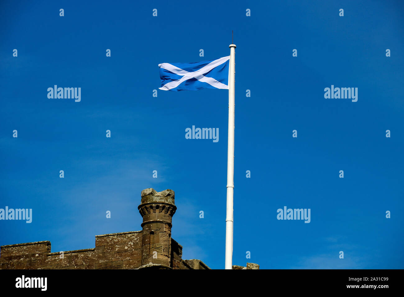 Scottish Saltire flag on flagpole at a Scottish castle Stock Photo Alamy