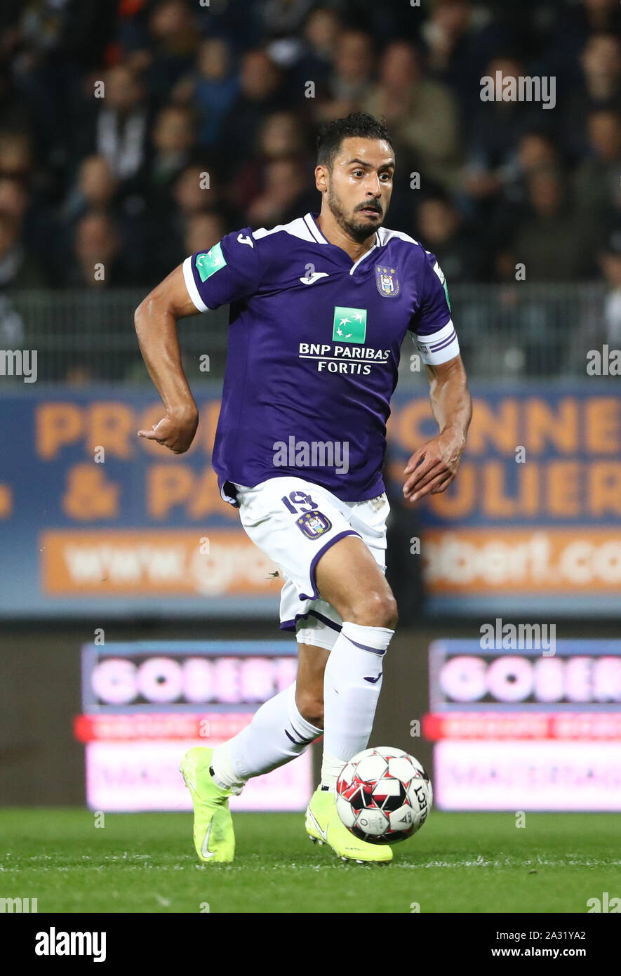CHARLEROI, BELGIUM - OCTOBER 04: Nacer Chadli of Anderlecht in action  during the Jupiler Pro League match day 10 between Sporting Charleroi and  RSC Anderlecht on October 04, 2019 in Charleroi, Belgium. (