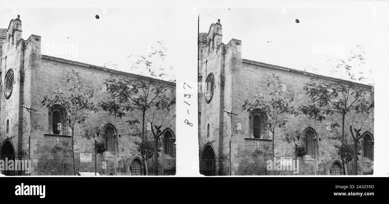 Església romànica de Vilafranca del Penedès Stock Photo - Alamy