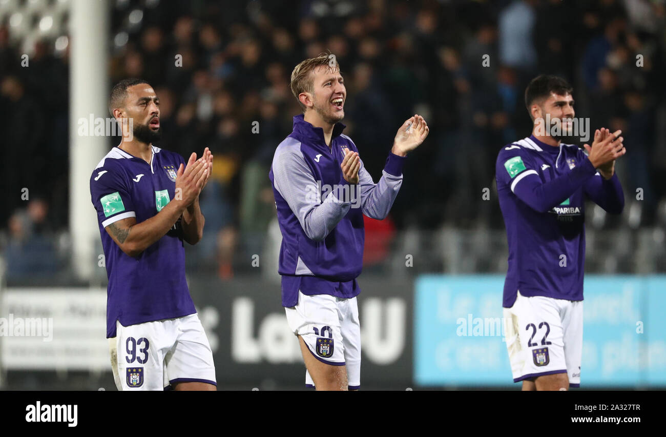 Charleroi Belgium October 04 Kemar Roofe Of Anderlecht Michel Vlap Of Anderlecht And Elias Cobbaut Of