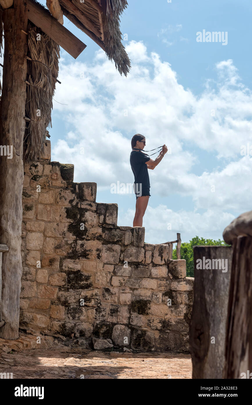 Aztec pyramid mexico hi-res stock photography and images - Alamy