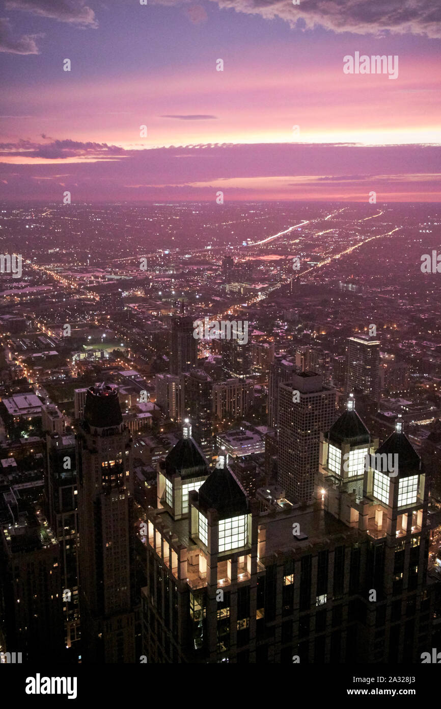 looking out at setting sun over western chicago at sunset  chicago illinois united states of america Stock Photo