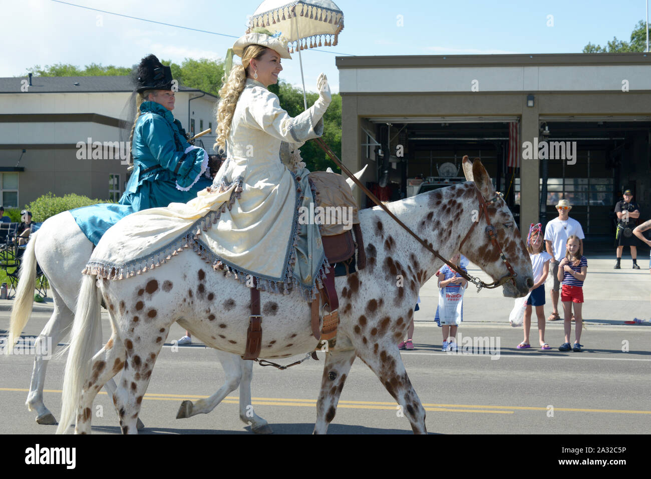 Mules, Horses, Horseback Riders, American flags, July 4, Independence