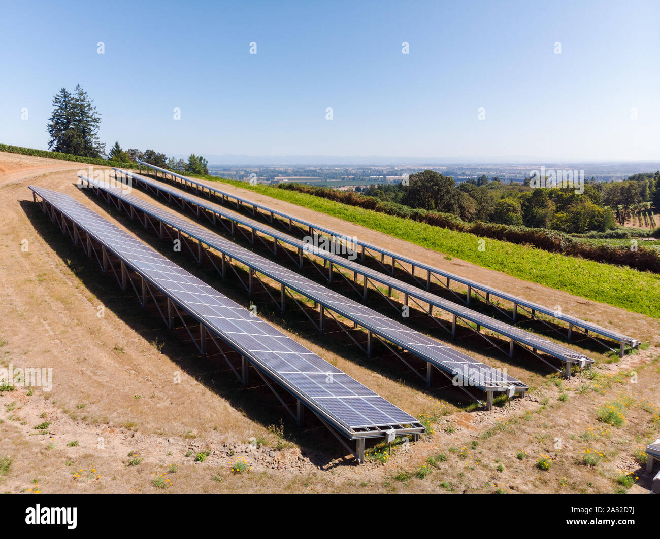 Solar array aerial hi-res stock photography and images - Alamy