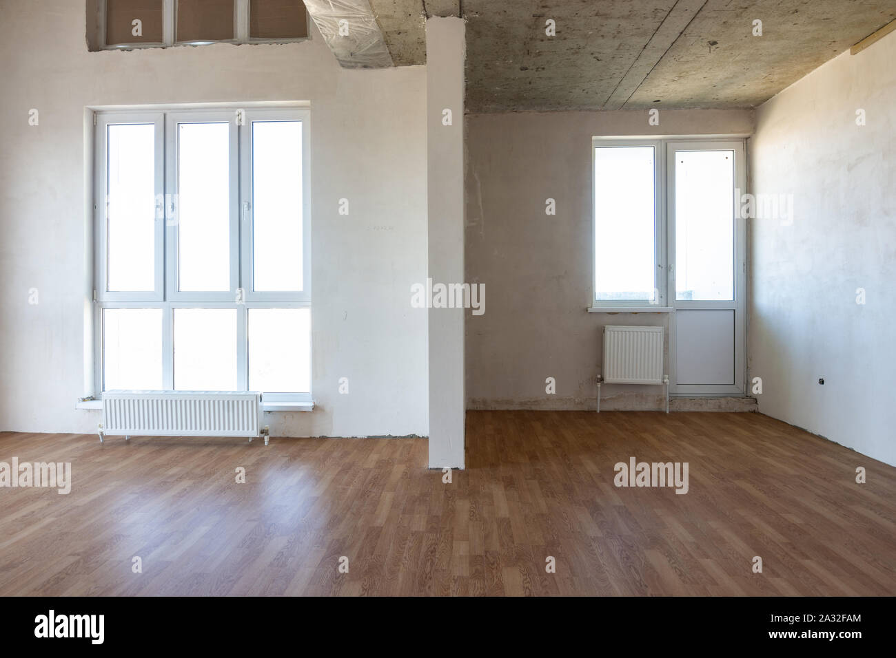 The interior of the empty room with a fine finish and laminated flooring Stock Photo