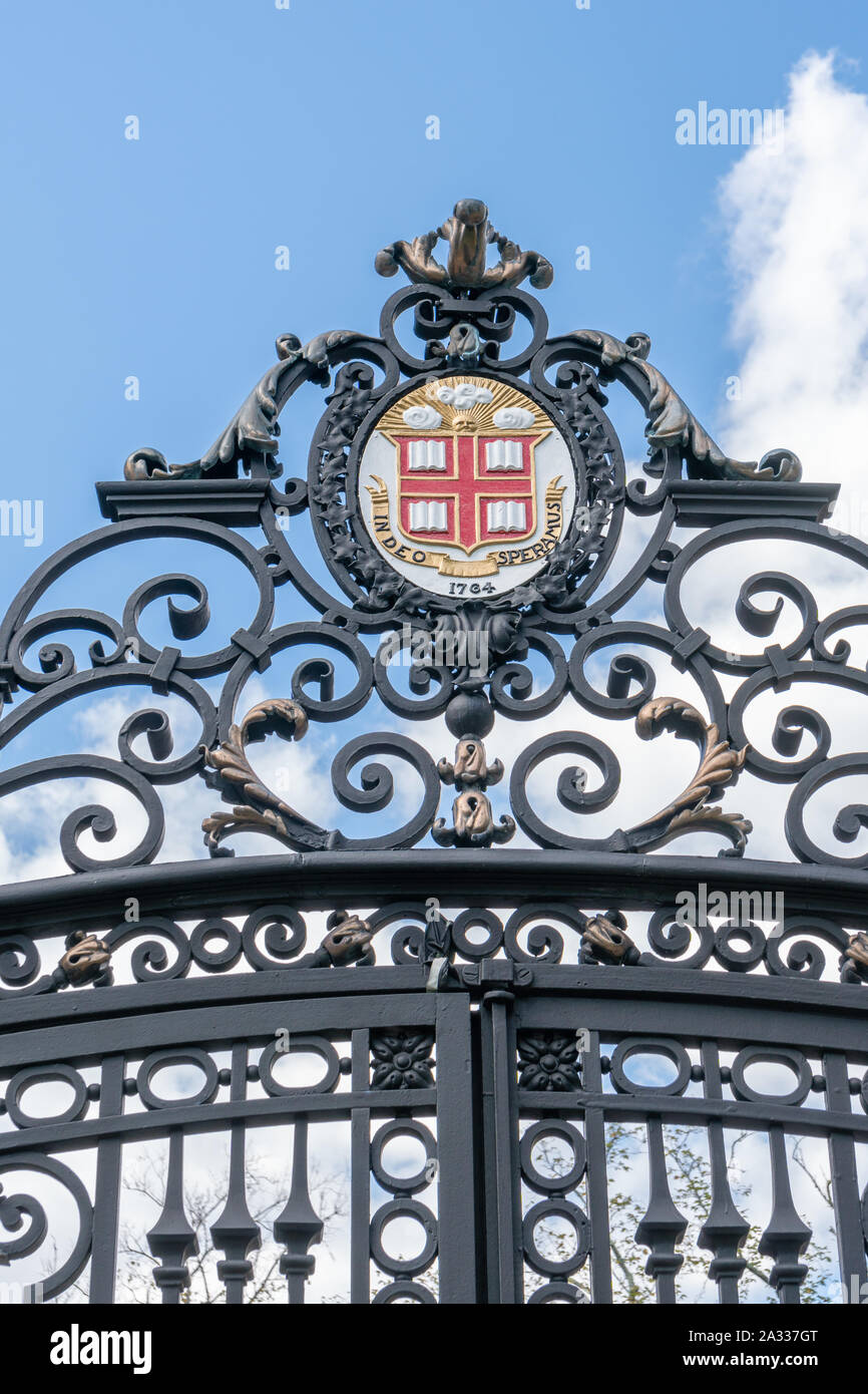 Usa campus gates hires stock photography and images Alamy