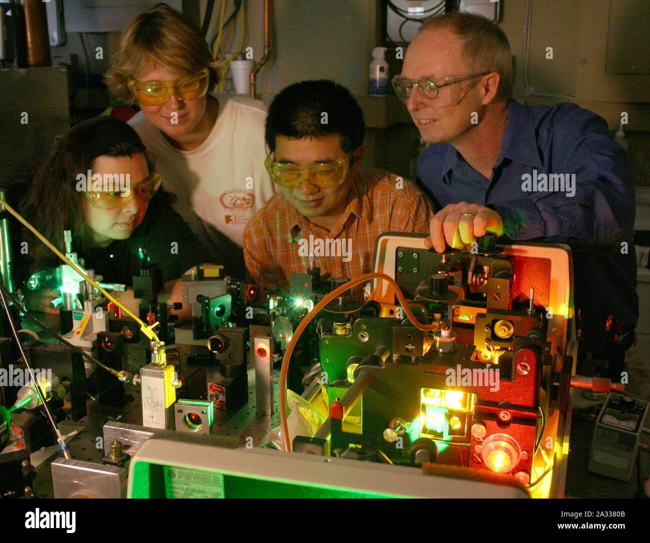 Classical experiments hi-res stock photography and images - Alamy