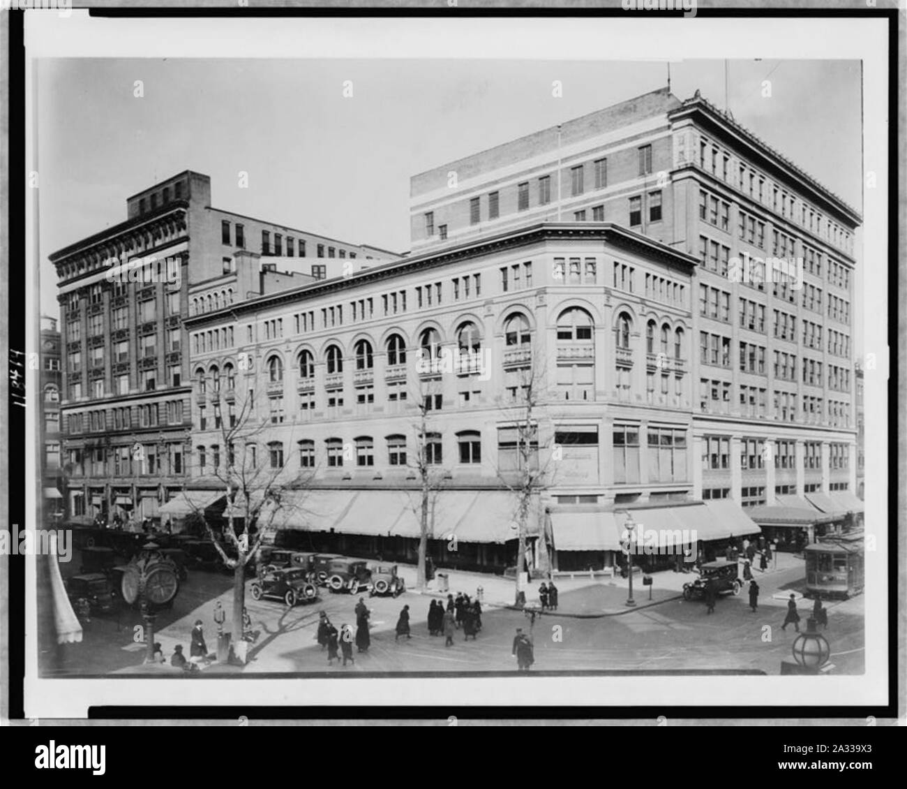 Exterior of Woodward & Lothrop department store, Washington, D.C Stock