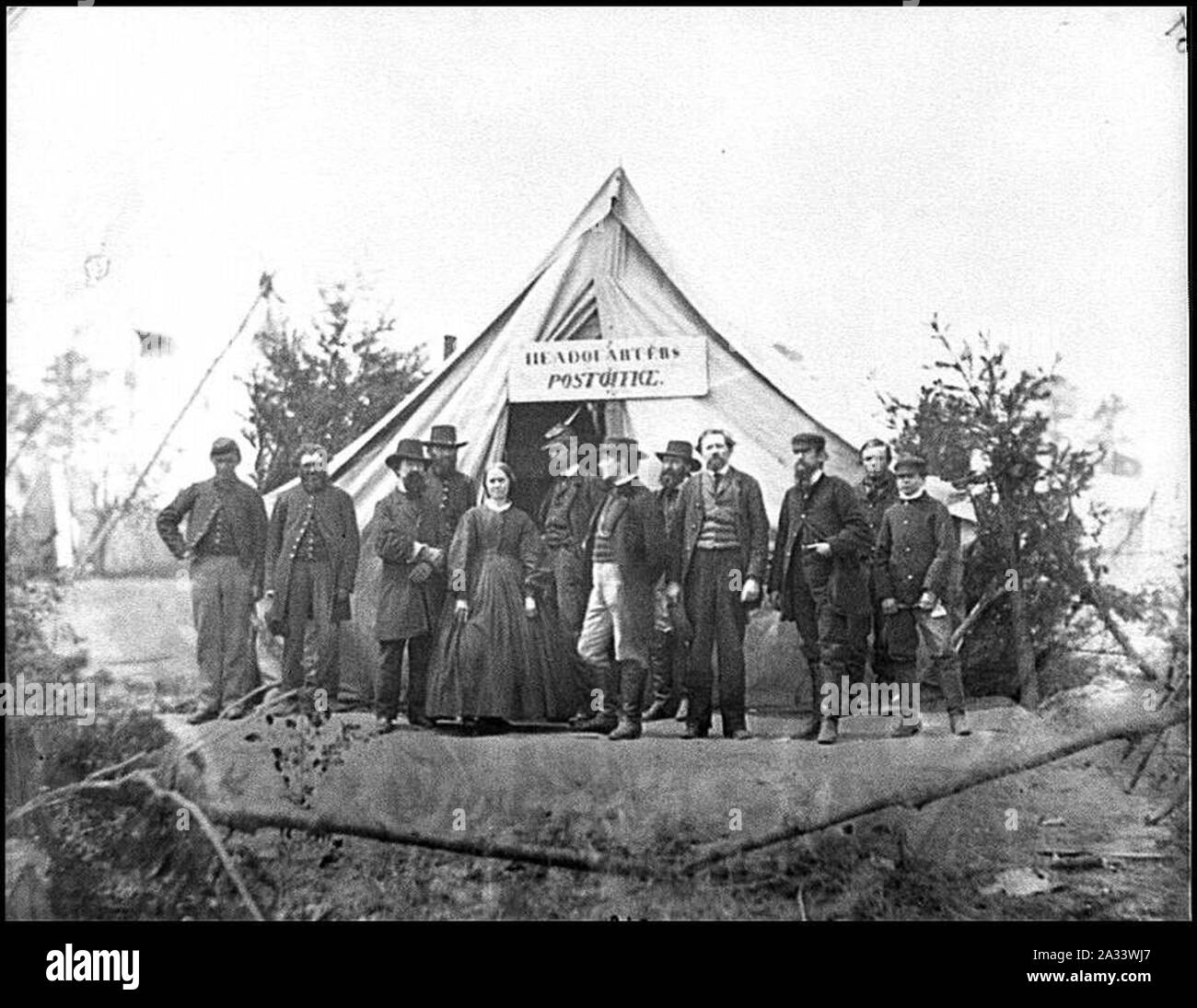 Falmouth, Va. Group in front of post office tent at Army of the Potomac headquarters Stock Photo
