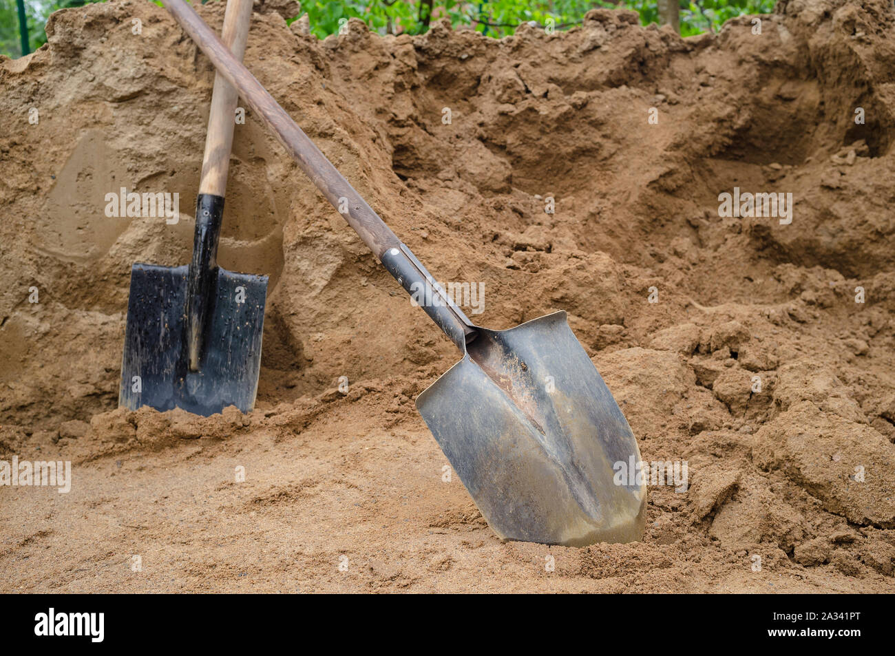 Pile of earth spade garden hi-res stock photography and images - Alamy