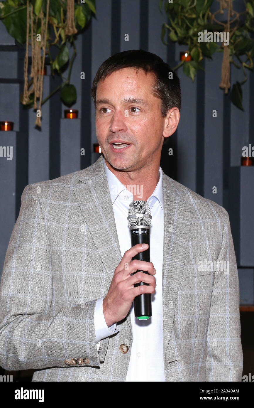 Picture of Robert Ahrens
