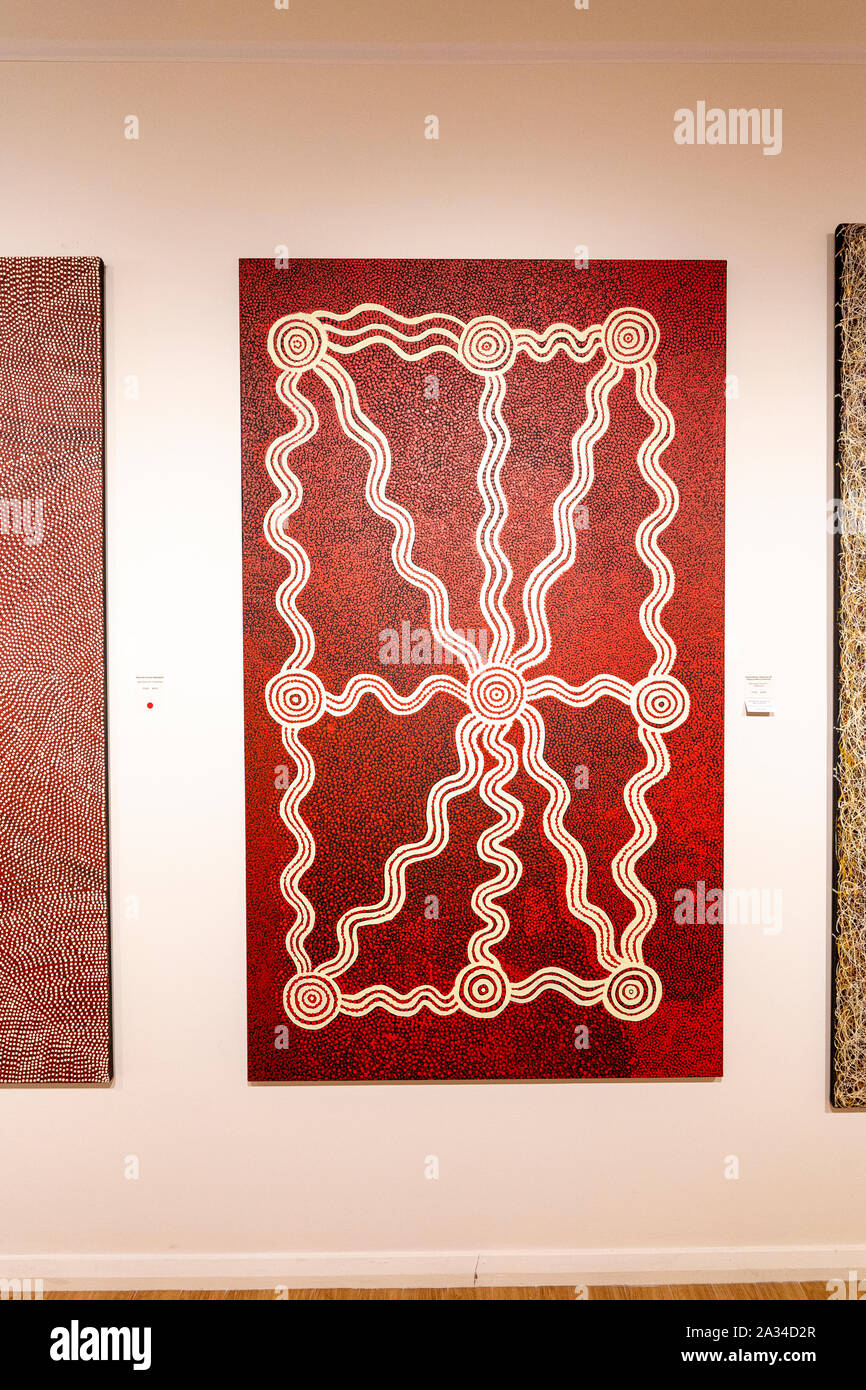 Aboriginal art gallery alice springs hires stock photography and images Alamy