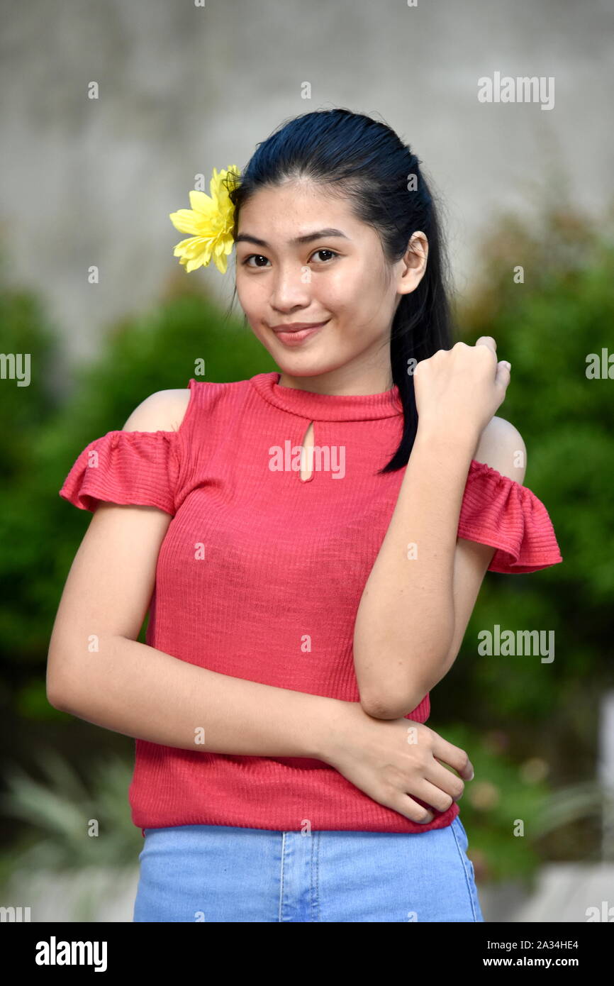 Asian flower girl hi-res stock photography and images - Alamy