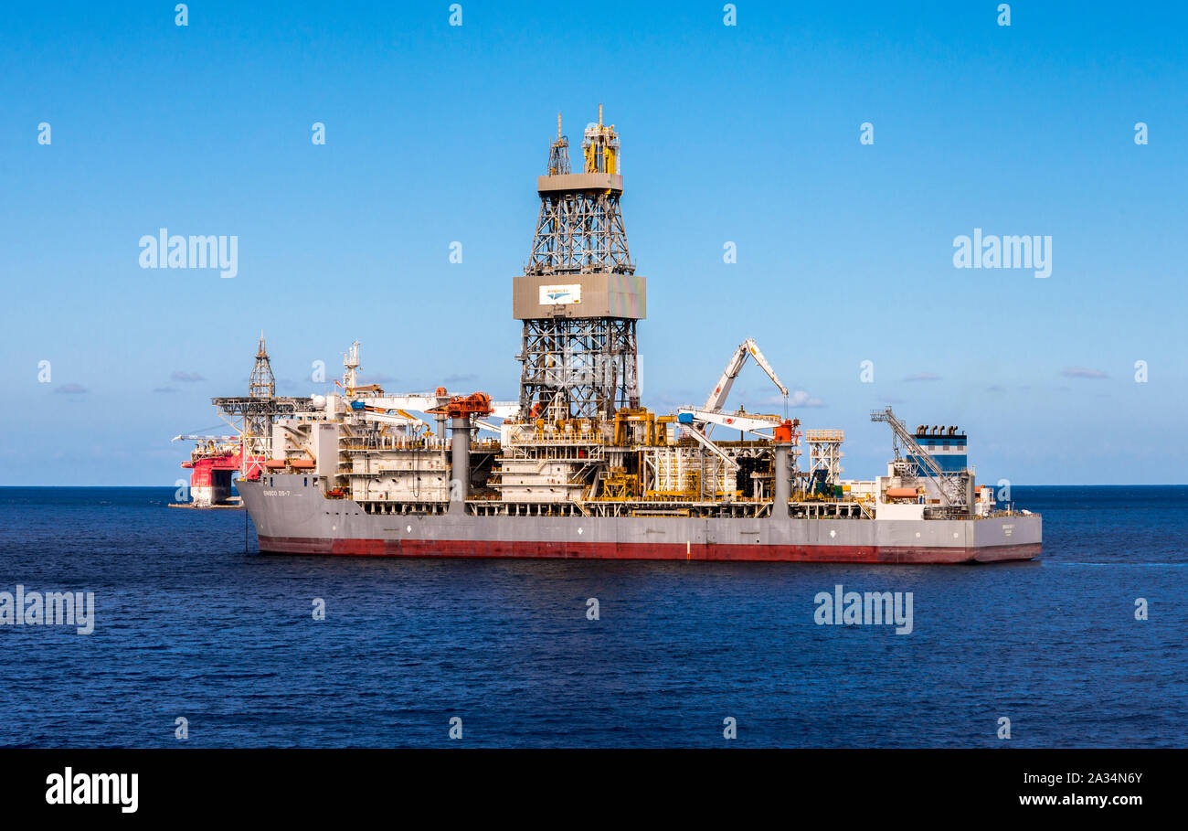 Drillship hires stock photography and images Alamy