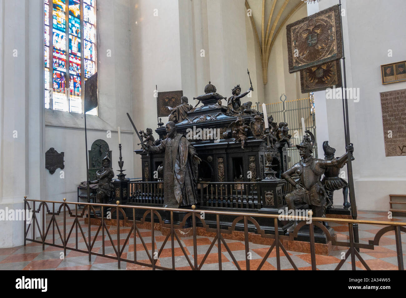 The Das Kaise Cenotaph, Peterskirche (St Peter's Church), a Roman Catholic church, Munich, Bavaria, Germany. Stock Photo