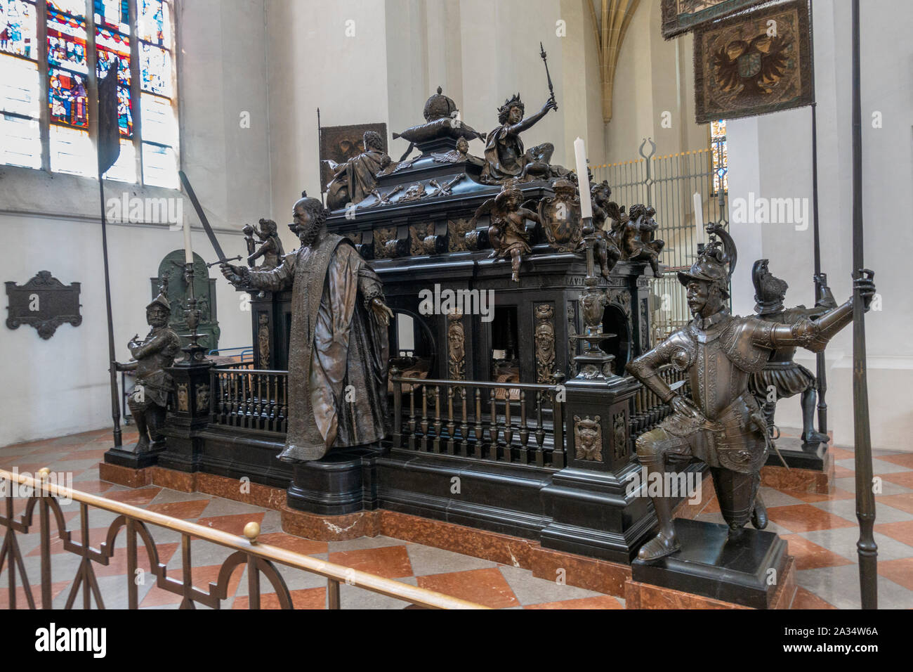 The Das Kaise Cenotaph, Peterskirche (St Peter's Church), a Roman Catholic church, Munich, Bavaria, Germany. Stock Photo