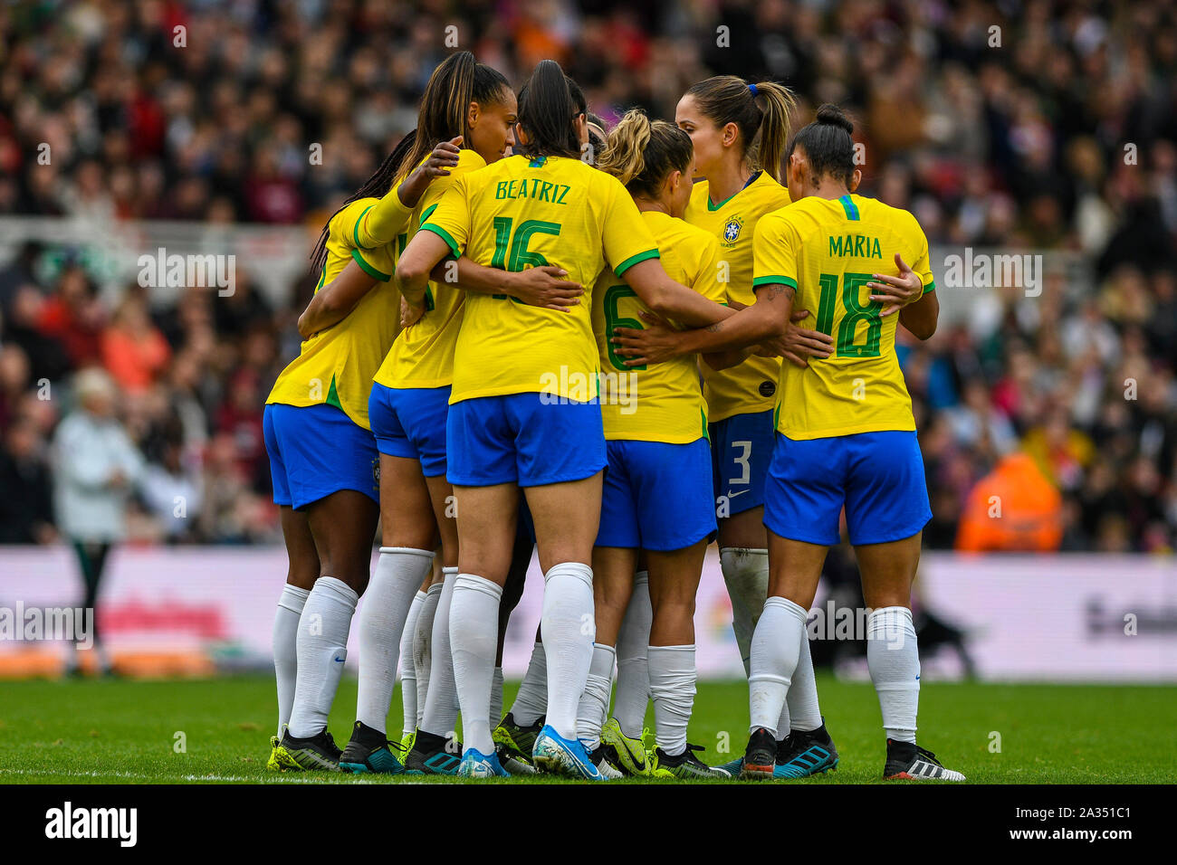 Middlesbrough, UK. 05th Oct, 2019. MIDDLESBROUGH, ENGLAND OCTOBER 5TH The Brazil Women, team celebrate after Oliveira Debora of Brazil Women scores a goal during the International Friendly match between England Women and Brazil Women at the Riverside Stadium, Middlesbrough on Saturday 5th October 2019.( Credit: Iam Burn | MI News) Photograph may only be used for newspaper and/or magazine editorial purposes, license required for commercial use Credit: MI News & Sport /Alamy Live News Stock Photo