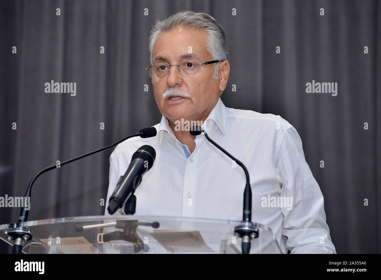 Rabat, Morocco.  4th Oct, 2019. Mohamed Nabil Benabdallah, general secretary of the Party of Progress and Socialism (PPS), speaks during a meeting of the party's central committee in Rabat, Morocco, on Oct. 4, 2019. Mohamed Nabil Benabdallah confirmed that PPS, a small Moroccan left-wing political party, will withdraw from the government. Credit: Chadi/Xinhua/Alamy Live News Stock Photo