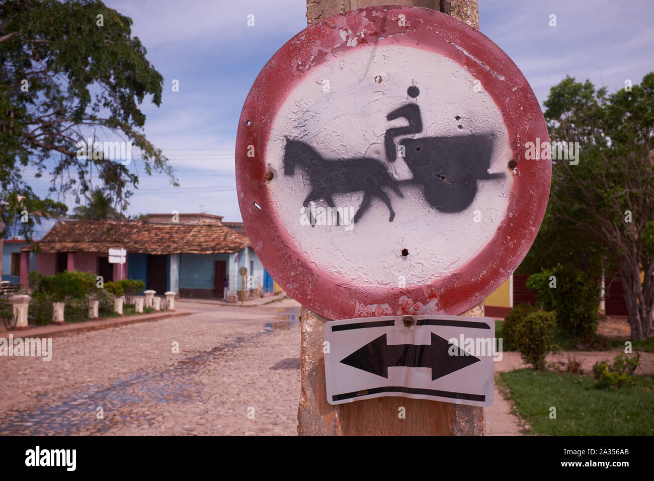 Homemade horse and cart street sign in Trinidad, Cuba Stock Photo