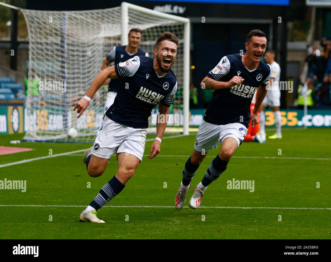 London, UK. 5th Oct, 2019.  Tom Bradshaw of Millwall celebrates his goal during English Sky Bet Championship between Millwall and Leeds United at The Den, London, England on 05 October 2019 Credit: Action Foto Sport/Alamy Live News Stock Photo