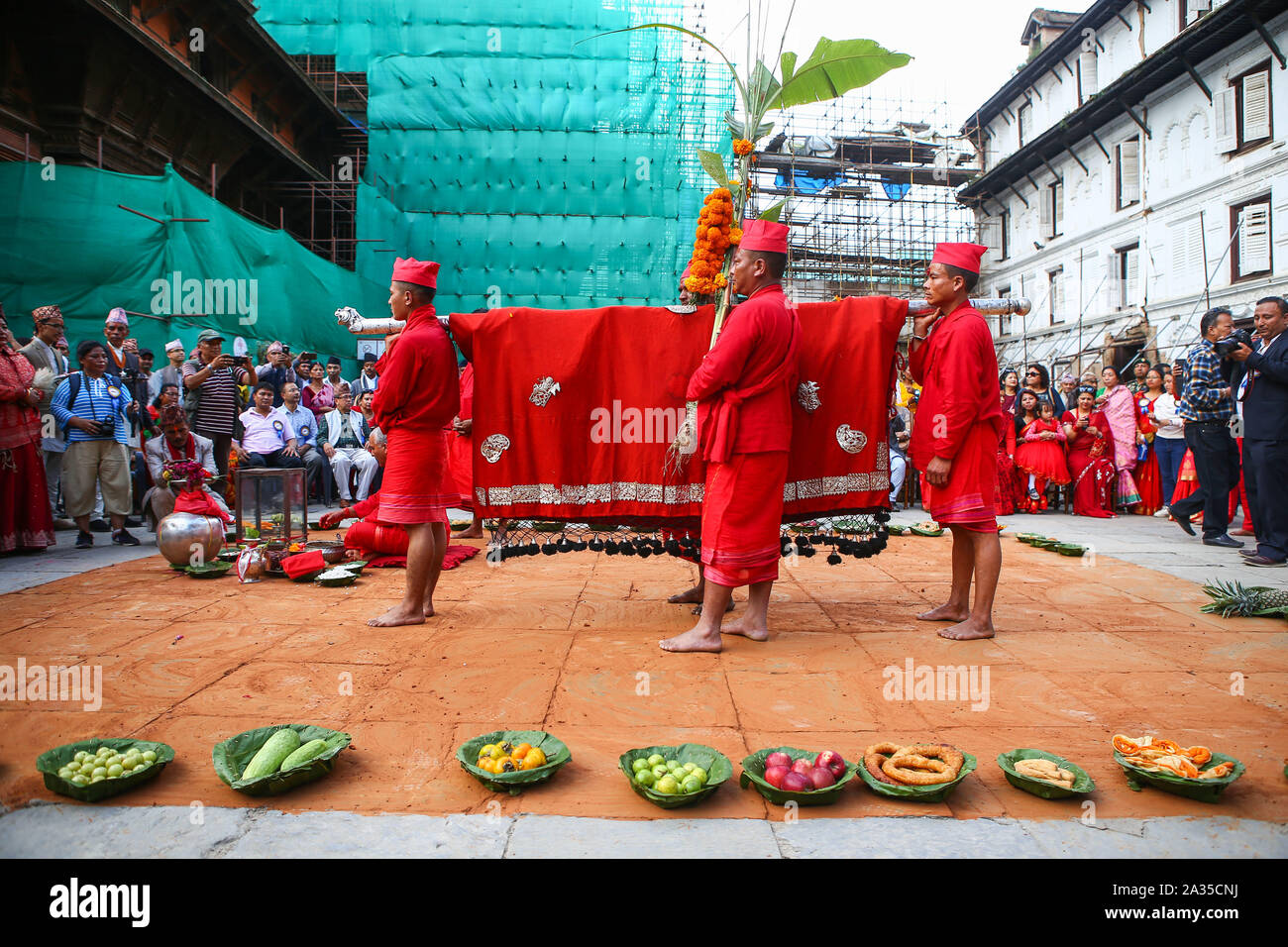 Kathmandu, Nepal. 05th Oct, 2019. Nepali Hindu devotees carry jamara