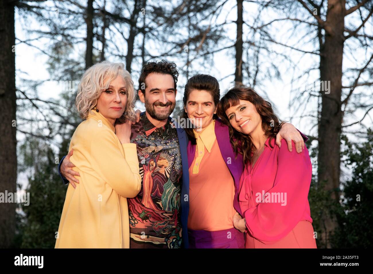 GABY HOFFMANN , JUDITH LIGHT , JAY DUPLASS and AMY LANDECKER in