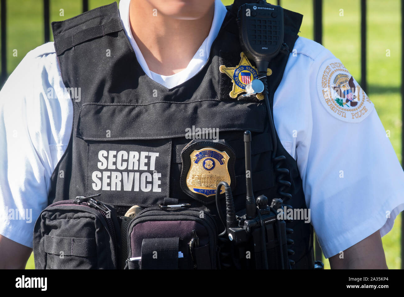 United States Secret Service Agent Detail, Outside The White House, Washington DC, USA Stock Photo