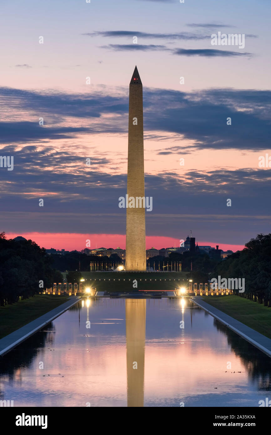 The Washington Monument and Reflecting Pool at sunrise, National Mall, Washington DC, USA Stock Photo