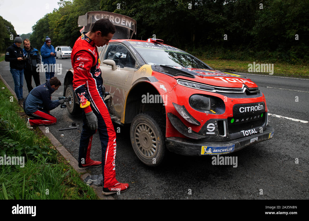 , Powys, Wales, UK. 05th Oct 2019. Wales Rally GB 2019, Seb Ogier and Juien Ingrassia, tyre change on the A470 at Llanidloes, Newtown, Powys, Wales, Alamy Lives News/Bob Sharples Credit: Bob Sharples/Alamy Live News Stock Photo