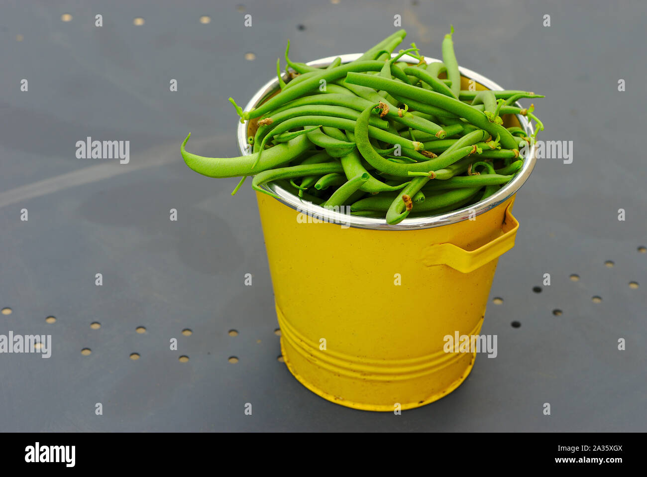 Small green beans hi-res stock photography and images - Alamy
