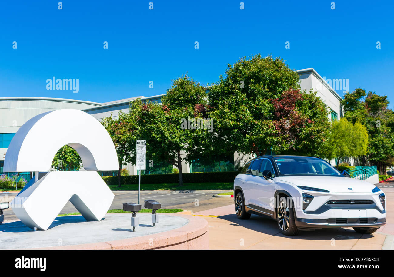 NIO ES6 electric SUV semi-autonomous car on display near Chinese automobile manufacturer NIO software development office in Silicon Valley Stock Photo