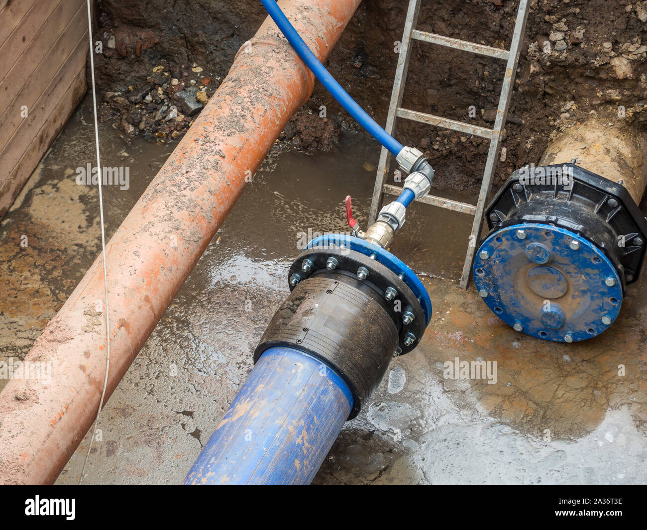 Water pipe civil engineering Water pipe break Stock Photo Alamy