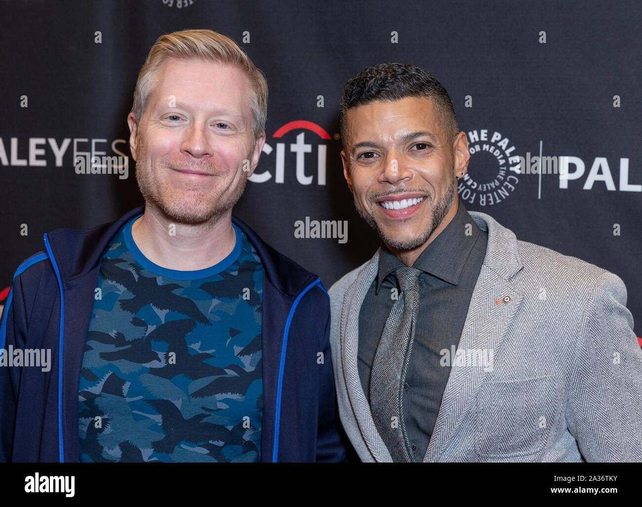 Star trek cast photo discovery hi-res stock photography and images - Alamy