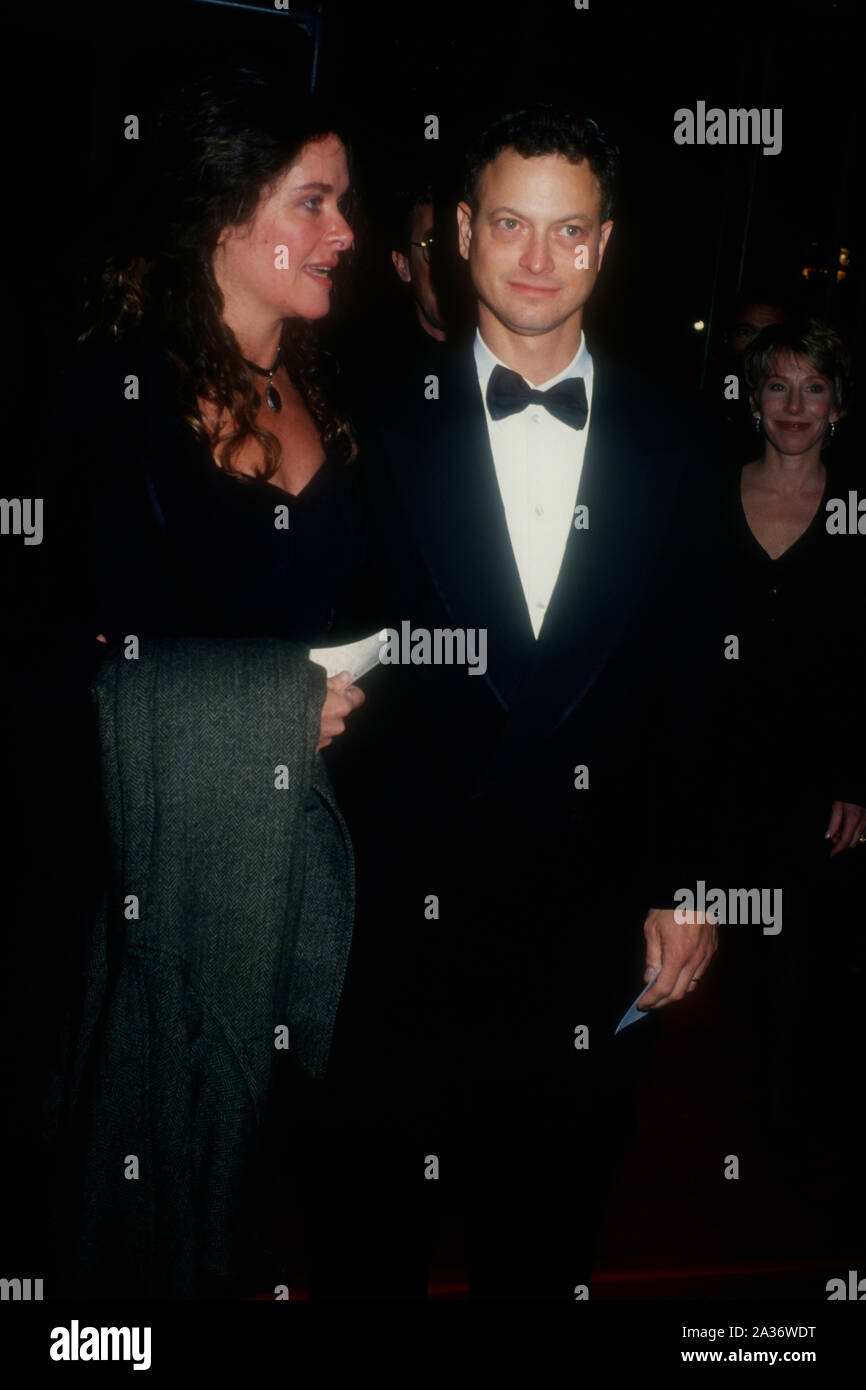 Beverly Hills, California, USA 21st January 1995 Moira Harris and actor Gary Sinise attend the 52nd Annual Golden Globe Awards on January 21, 1995 at the Beverly Hilton Hotel in Beverly Hills, California, USA. Photo by Barry King/Alamy Stock Photo Stock Photo