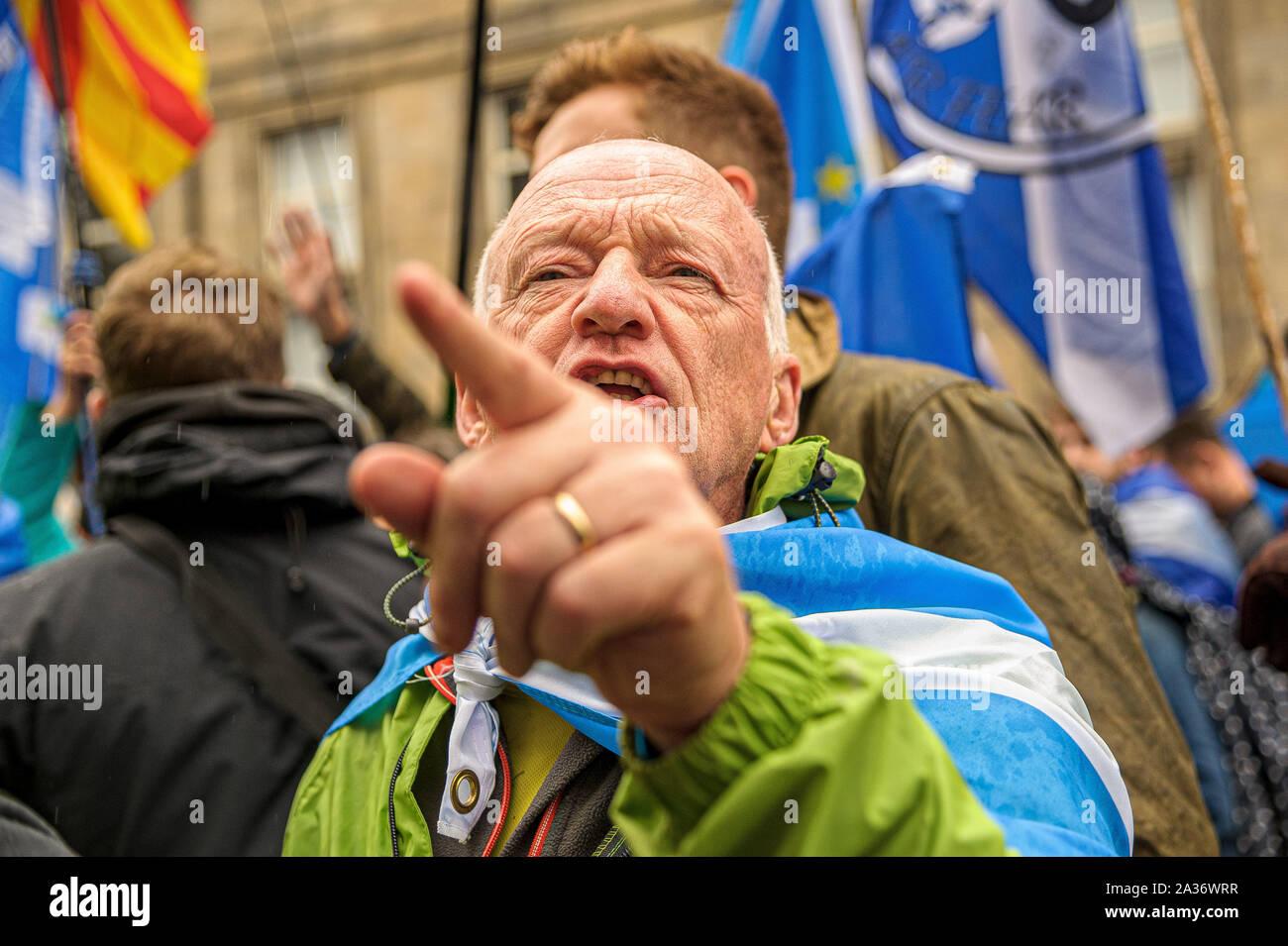 Edinburgh, UK. 05th Oct, 2019. A protester shouts while gesturing during the Pro-Unionist counter-protest.Thousands of Scottish independence supporters marched through Edinburgh as part of the final ‘all under one banner' protest of the year, as the coalition aims to run such event until Scotland is ‘free'. Credit: SOPA Images Limited/Alamy Live News Stock Photo