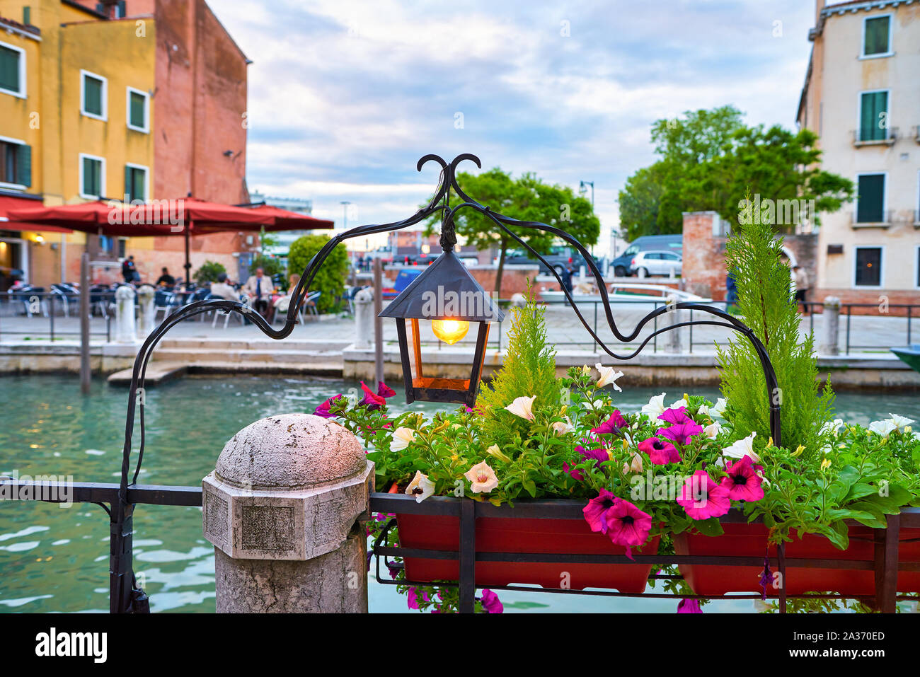 Flowers seen in Venice Stock Photo - Alamy