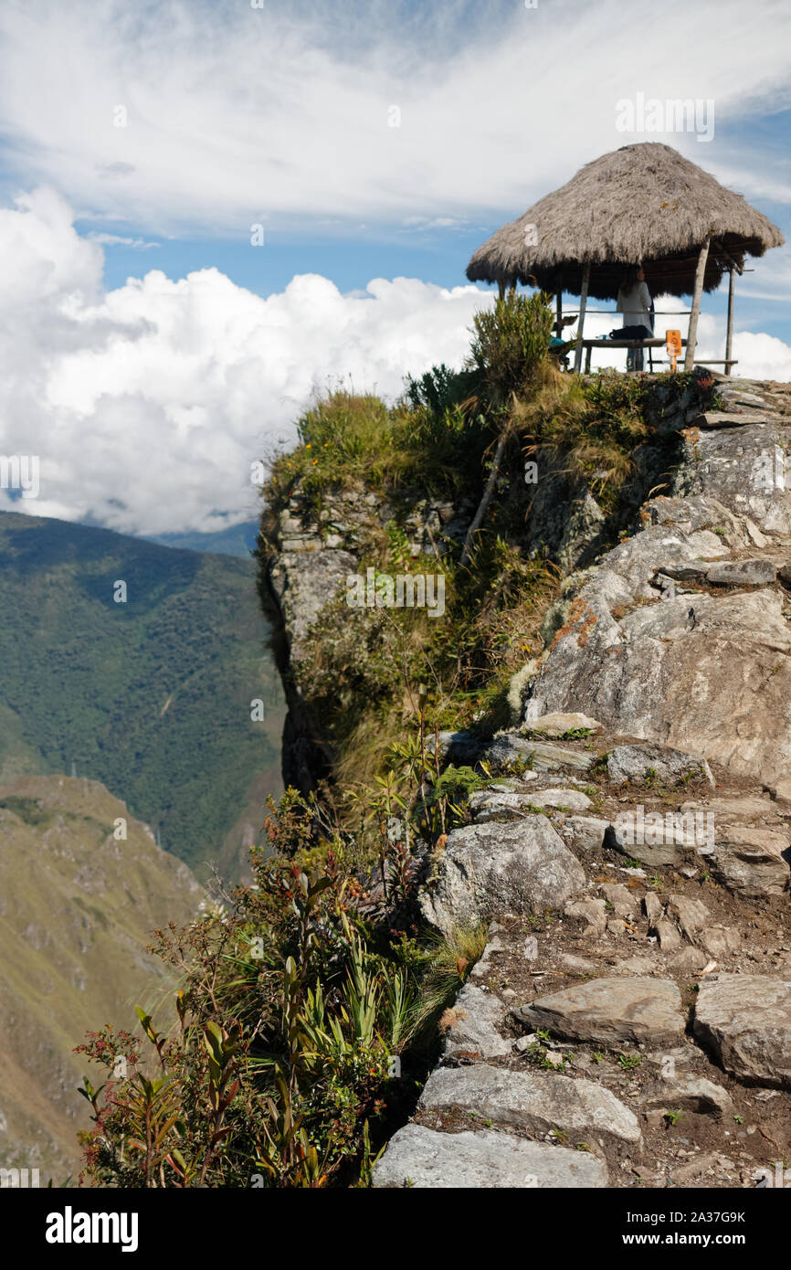 Climbing the Machu Picchu mountain Stock Photo Alamy
