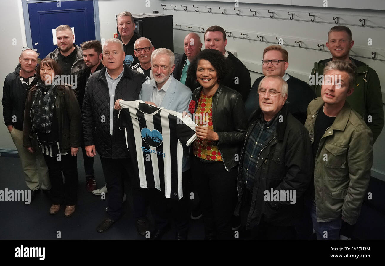 Labour leader Jeremy Corbyn and Newcastle MP Chi Onwurah meet NUFC Ashley Out supporters after his speech at the Newcastle City Hall. Corbyn has pledged to shake up how football is run, saying clubs are too important to be left in the hands of bad owners. Stock Photo