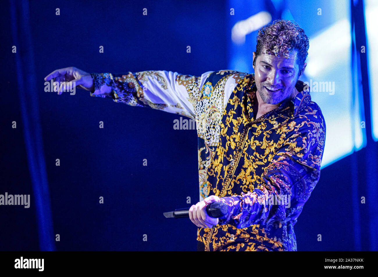 Murcia, Spain. 4th October, 2019. Spanish singer, David Bisbal, during his performance at Tour2019 Concert. © ABEL F. ROS/Alamy Stock Photo