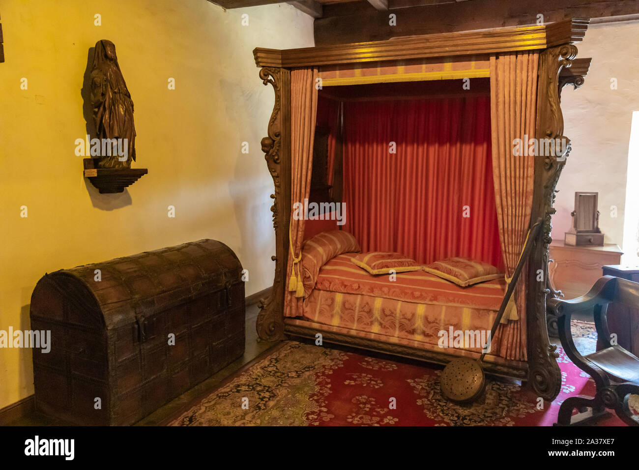 Interior of a room in Vianden castle, Vianden, Luxembourg Stock Photo Alamy
