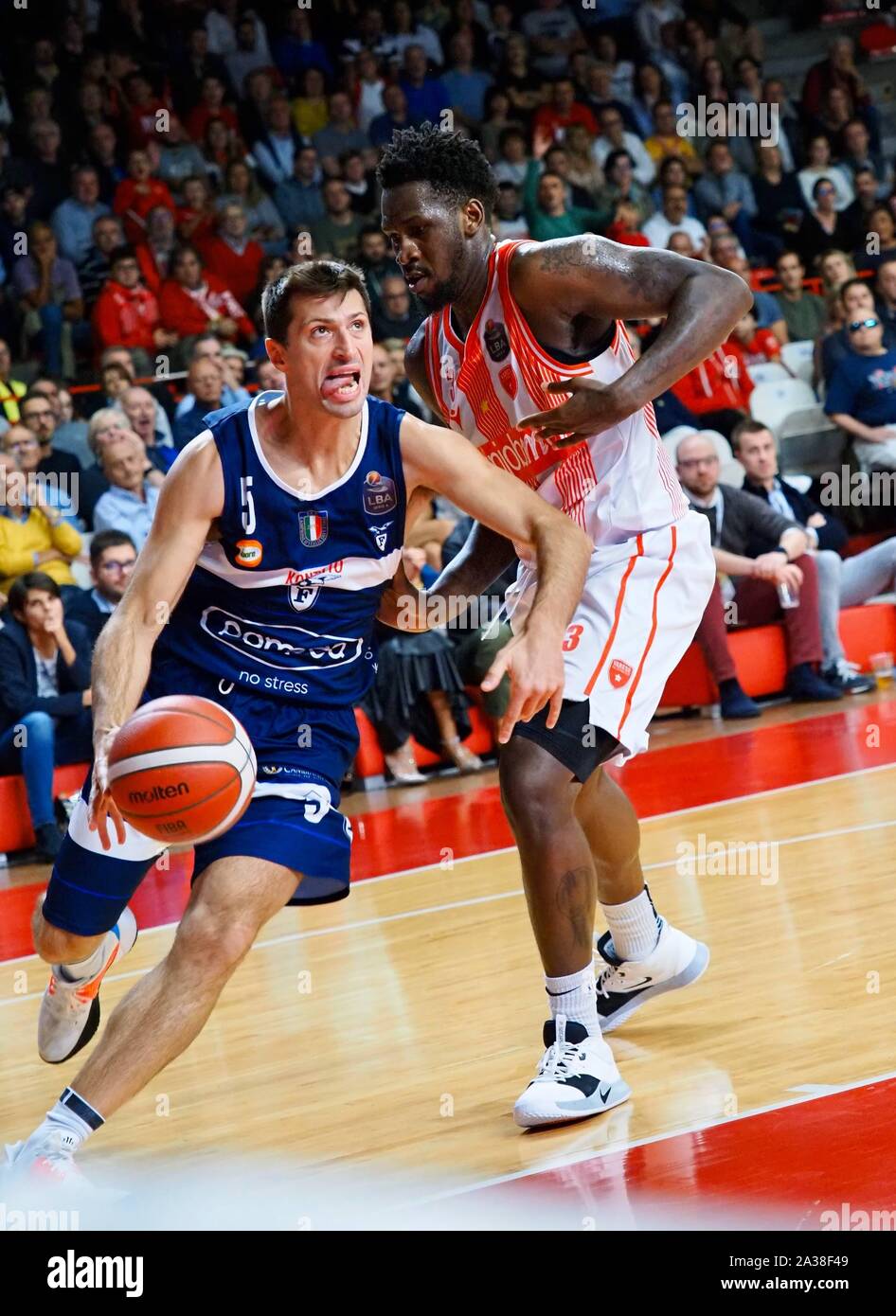 Cinciarini of fortitudo bologna hampered by mayo of varese hires stock