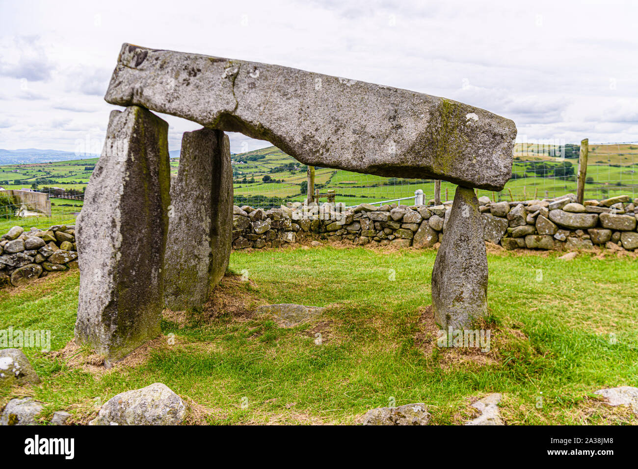 Legananny Dolmen, a neolithic portal tomb, close to Castlewellan, County Down, Northern Ireland, United Kingdom, UK Stock Photo
